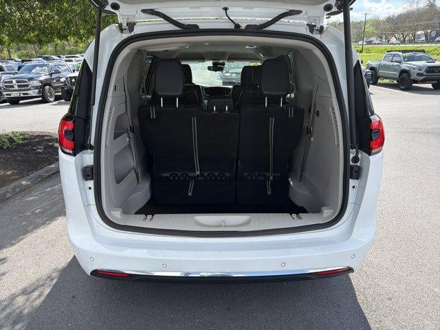 2024 Chrysler Pacifica Touring L FWD