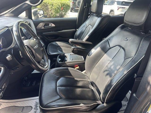 2020 Chrysler Pacifica Hybrid Limited FWD