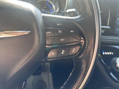 2020 Chrysler Pacifica Hybrid Limited FWD