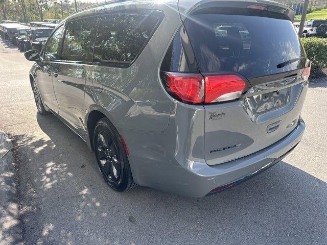 2020 Chrysler Pacifica Hybrid Limited FWD