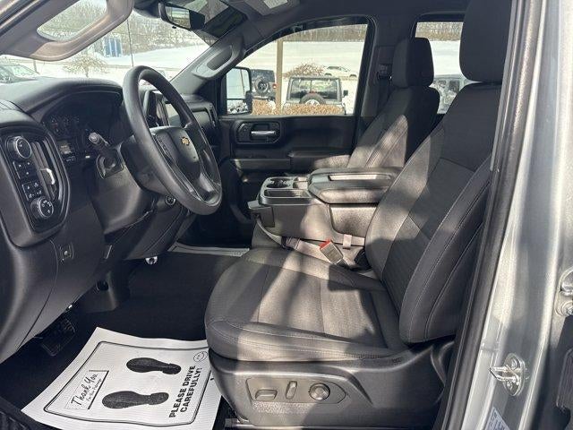 2024 Chevrolet Silverado 2500 HD Crew Cab Standard Box 4-Wheel Drive Custom