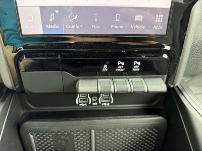 2026 RAM 1500 Big Horn 4x4 Crew Cab 5'7" Box