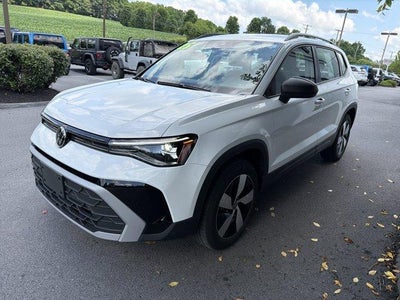 2025 Volkswagen Taos S 4MOTION