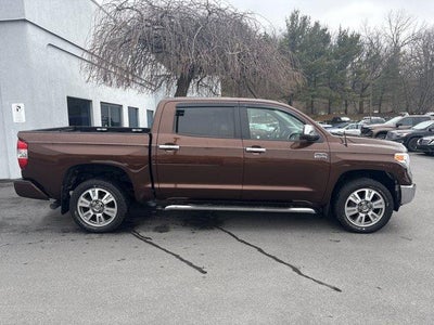 2016 Toyota Tundra 4WD Truck 4WD CrewMax Short Bed 5.7L 1794 (Natl)