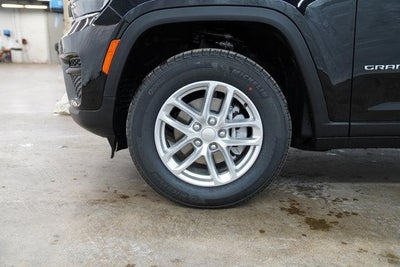 2026 Jeep Grand Cherokee Laredo X 4x4