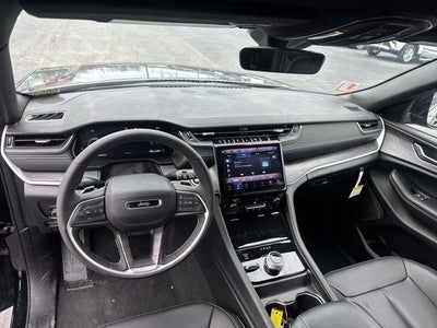 2025 Jeep Grand Cherokee L Limited 4x4