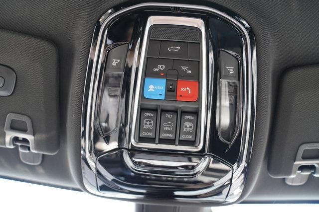 2023 Jeep Grand Cherokee 4xe Overland 4x4
