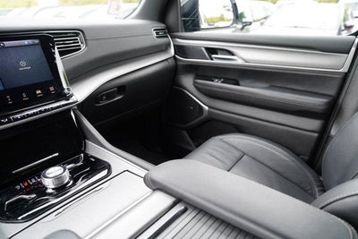 2025 Jeep Wagoneer L Series II 4x4
