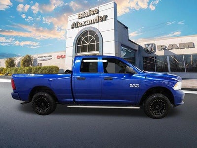 2017 RAM 1500 Express 4x4 Quad Cab 6'4" Box