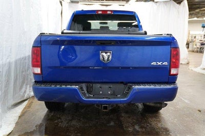 2017 RAM 1500 Express 4x4 Quad Cab 6'4" Box