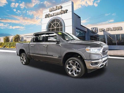 2019 RAM 1500 Limited 4x4 Crew Cab 5'7" Box