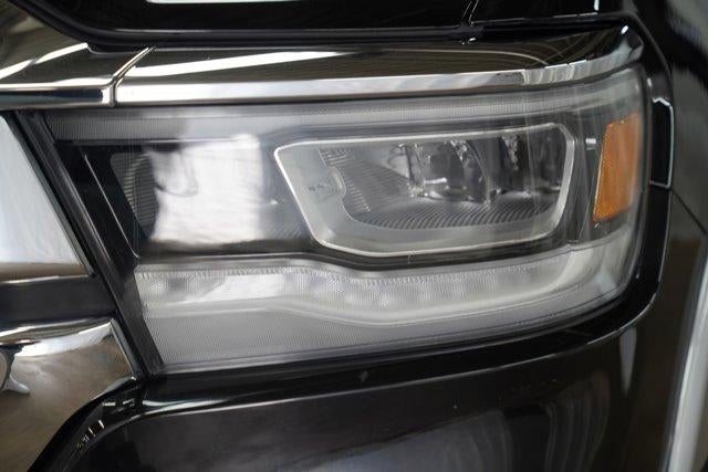 2020 RAM 1500 Laramie 4x4 Crew Cab 5'7" Box