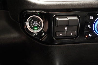 2025 GMC Sierra 2500 HD Crew Cab Standard Box 4-Wheel Drive SLT