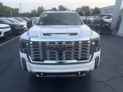 2024 GMC Sierra 2500 HD Crew Cab Standard Box 4-Wheel Drive Denali