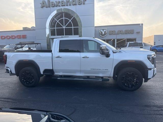 2024 GMC Sierra 2500 HD Crew Cab Standard Box 4-Wheel Drive Denali