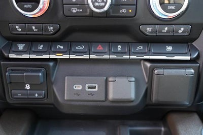 2020 GMC Sierra 3500HD Crew Cab Long Box 4-Wheel Drive Denali