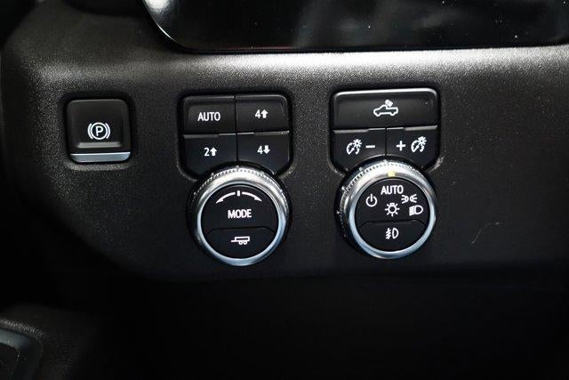 2023 GMC Sierra 1500 Crew Cab Standard Box 4-Wheel Drive Elevation