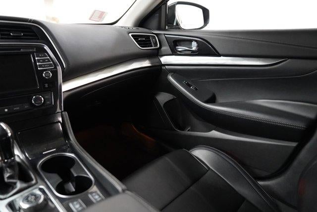 2023 Nissan Maxima SV CVT