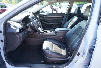 2024 Nissan Altima 2.5 SR Sedan