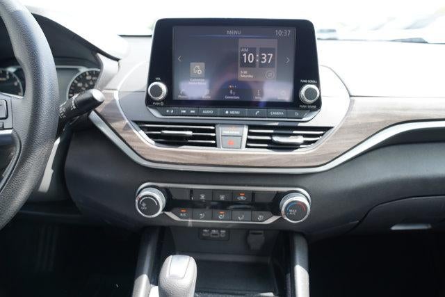 2024 Nissan Altima 2.5 SV Sedan