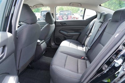 2024 Nissan Altima 2.5 SV Sedan
