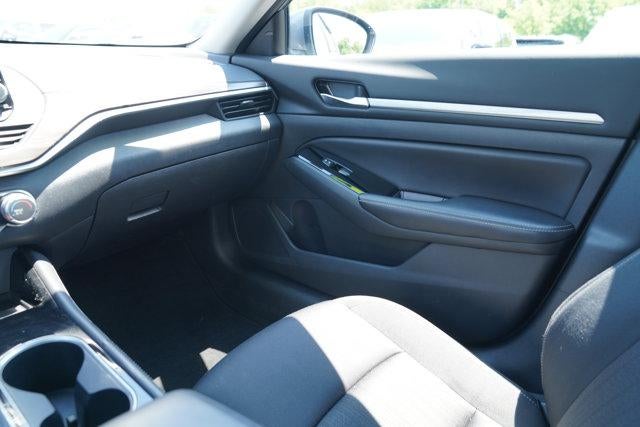 2023 Nissan Altima 2.5 SV Sedan