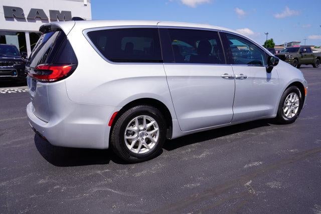2024 Chrysler Pacifica Touring L FWD