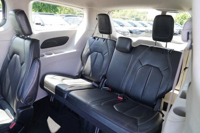 2024 Chrysler Pacifica Touring L FWD
