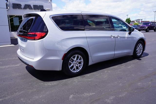 2024 Chrysler Pacifica Touring L FWD