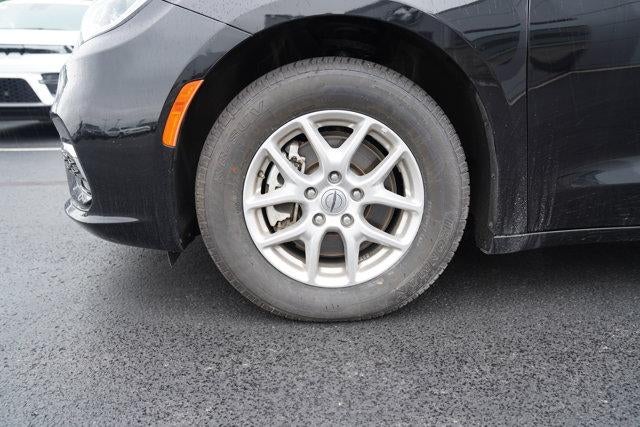 2025 Chrysler Pacifica Select FWD