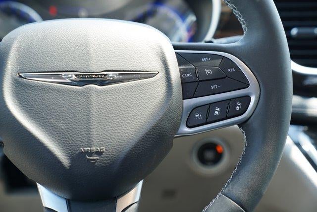 2024 Chrysler Pacifica Limited FWD