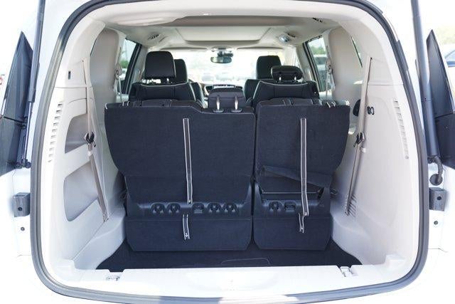 2024 Chrysler Pacifica Limited FWD