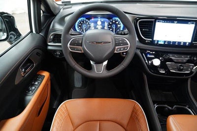 2026 Chrysler Pacifica Pinnacle AWD