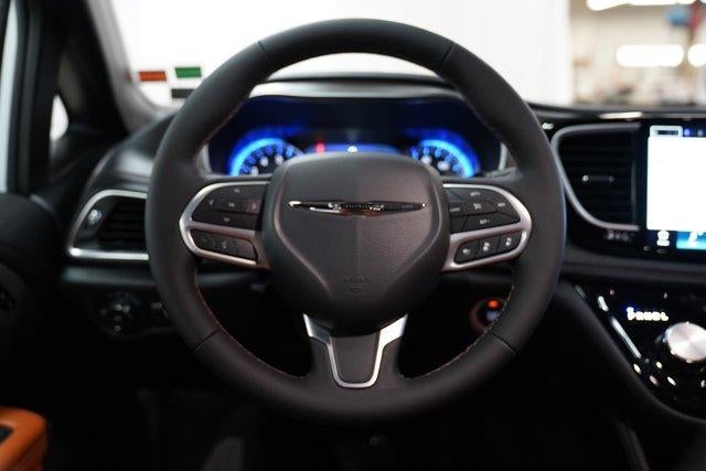 2026 Chrysler Pacifica Pinnacle AWD