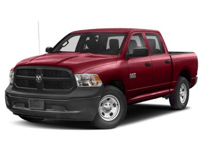 2014 RAM 1500 4WD Crew Cab 5.7 Ft Box Express
