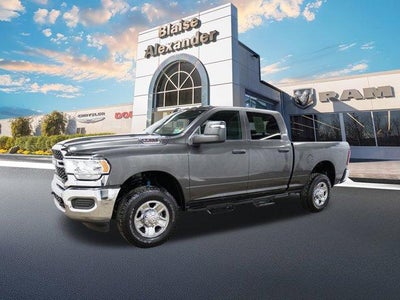2023 RAM 2500 Tradesman 4x4 Crew Cab 6'4" Box