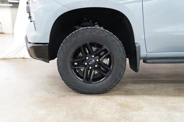 2024 Chevrolet Silverado 1500 Crew Cab Short Box 4-Wheel Drive Custom Trail Boss