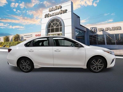 2022 Kia Forte GT-Line IVT