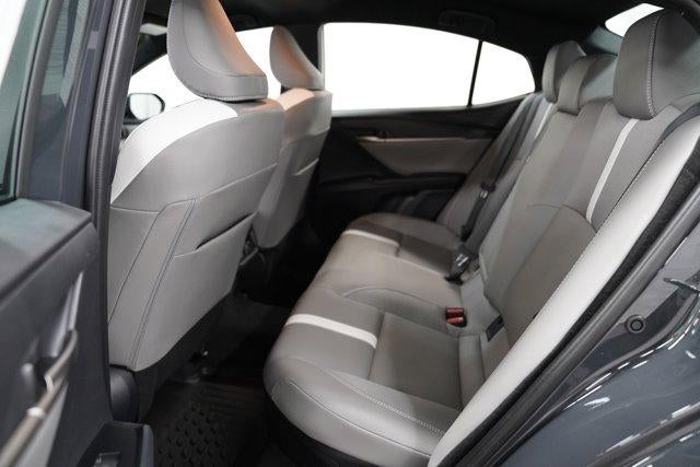 2026 Toyota Camry SE AWD (Natl)