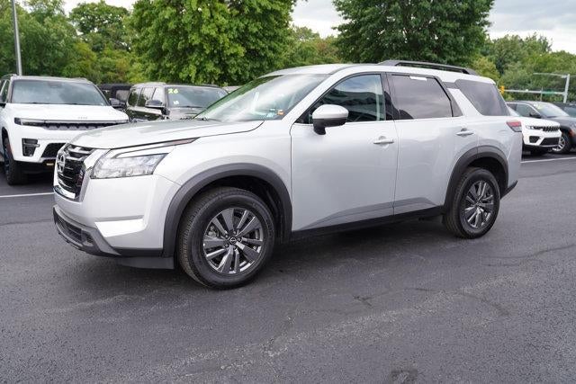 2025 Nissan Pathfinder SV 4WD