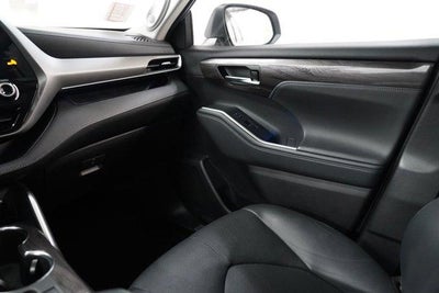 2022 Toyota Highlander Hybrid Limited AWD (Natl)
