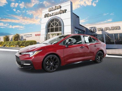 2022 Toyota Corolla SE Nightshade CVT (Natl)