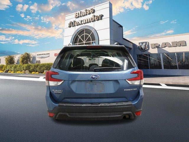 2022 Subaru Forester Premium CVT