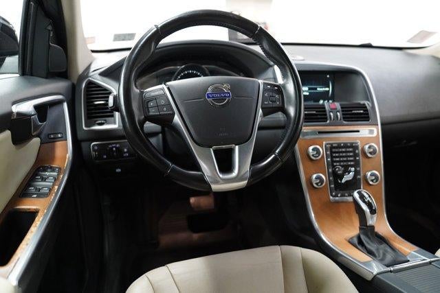 2017 Volvo XC60 T5 AWD Inscription