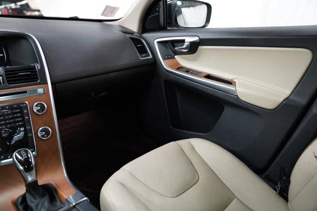 2017 Volvo XC60 T5 AWD Inscription