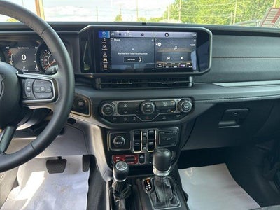 2026 Jeep Gladiator Mojave 4x4