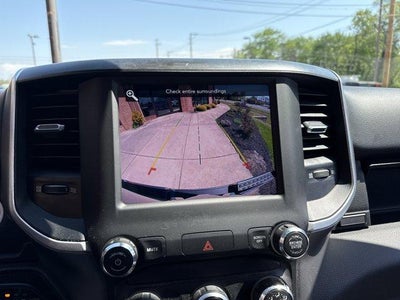 2021 RAM 1500 Big Horn 4x4 Crew Cab 5'7" Box