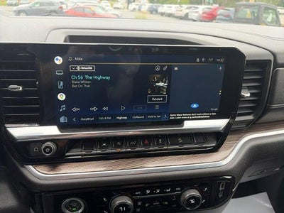 2022 Chevrolet Silverado 1500 Crew Cab Short Box 4-Wheel Drive RST