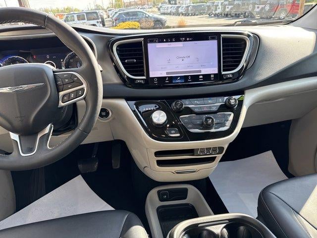 2024 Chrysler Pacifica Touring L FWD