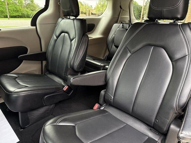 2023 Chrysler Pacifica Touring L FWD